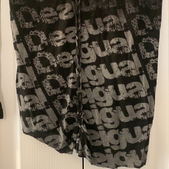 GUC Desigual top - Picture 10 of 11